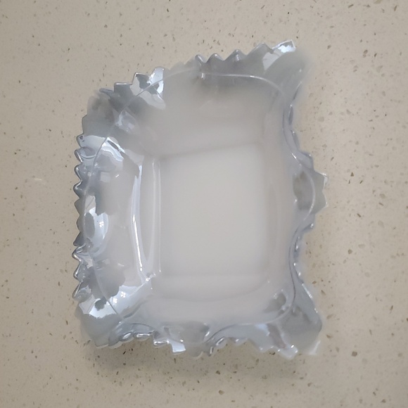 Vintage Pale Blue Milk Glass Diamond Ruffled Sawtooth Edge Dishes Set of 2 - Picture 6 of 8